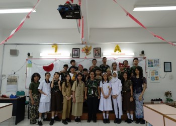 Kostum perjuangan 7A